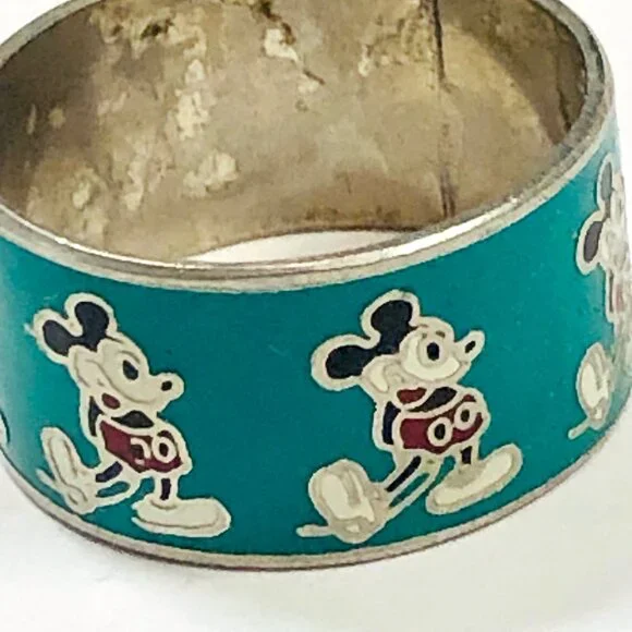 Mickey Mouse Ring Vintage 1970s Metal and Enamel Wide Ring Size 8 - Picture 8 of 10